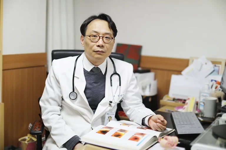 음식 삼킬 때마다 걸리는 느낌 반복되면 식도 협착 의심해야