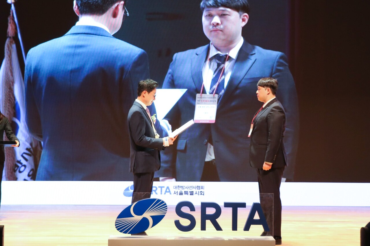 SRTA 학술대상을 수상한 이병학 방사선사 / 제공 : 강동경희대병원