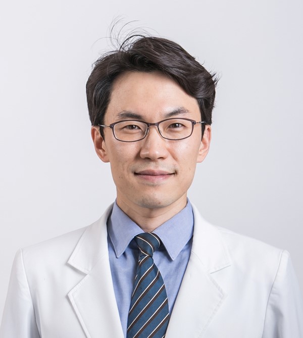 건국대병원 안과 신현진 교수 / 제공 : 건국대학교병원