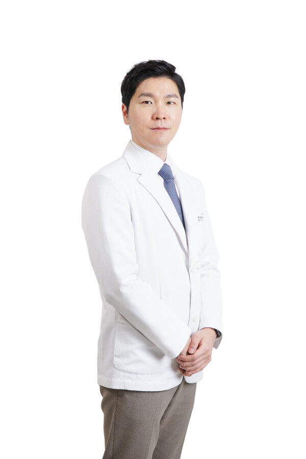 경희대한방병원 이승훈 교수, 한의약 산업 발전 공로로 보건복지부 장관 표창 수상